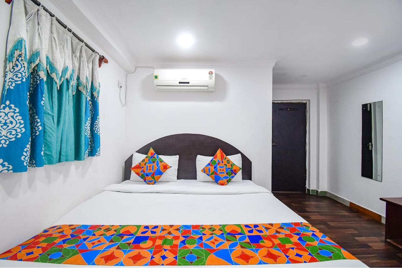 Fabexpress Royal Oak Otel Liluāh Dış mekan fotoğraf