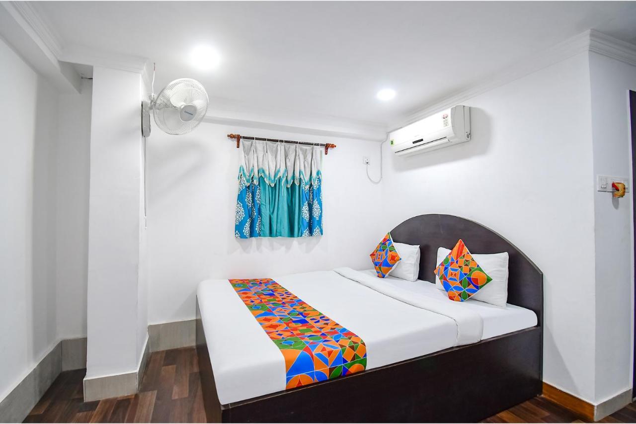Fabexpress Royal Oak Otel Liluāh Dış mekan fotoğraf