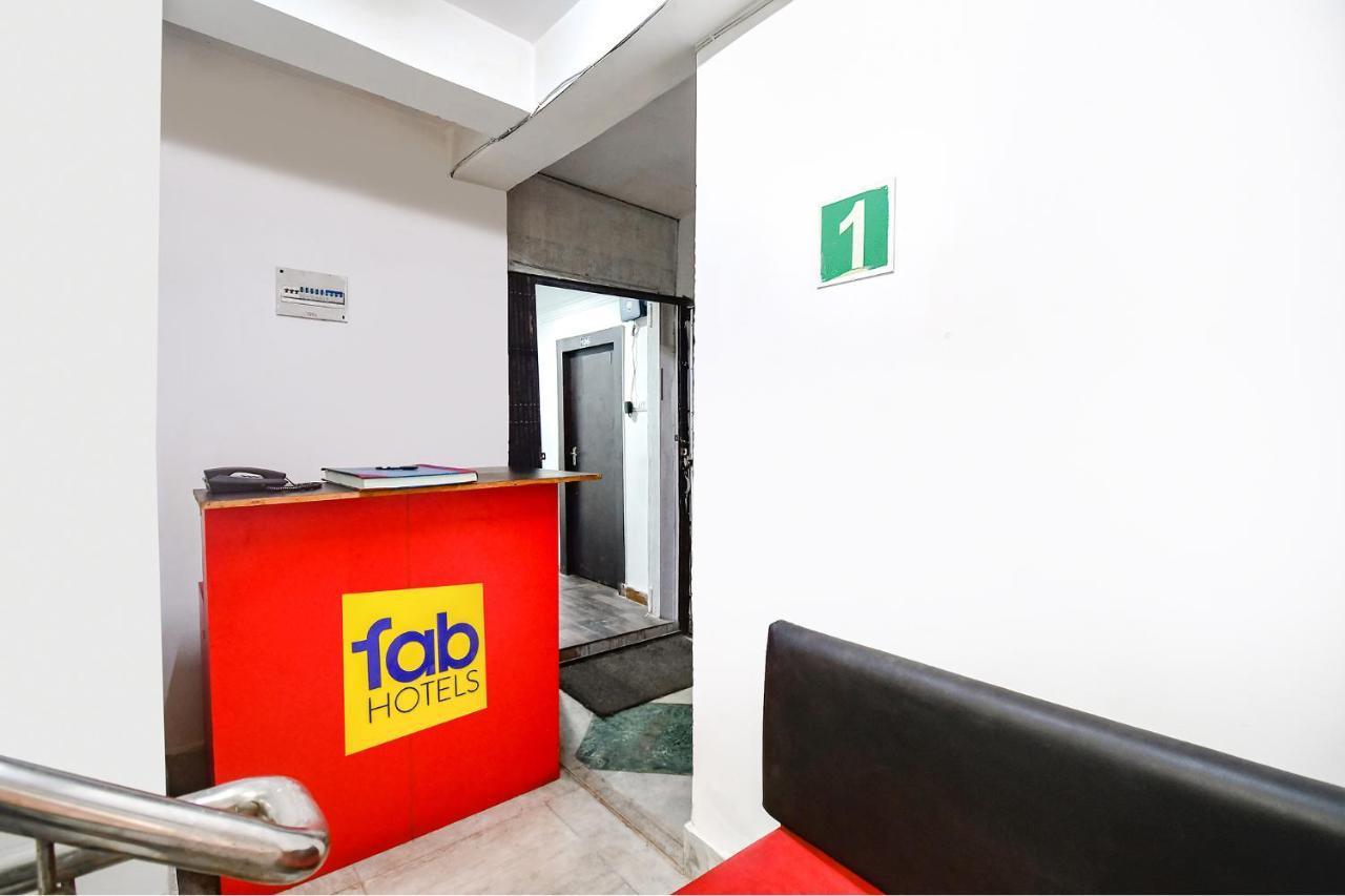 Fabexpress Royal Oak Otel Liluāh Dış mekan fotoğraf