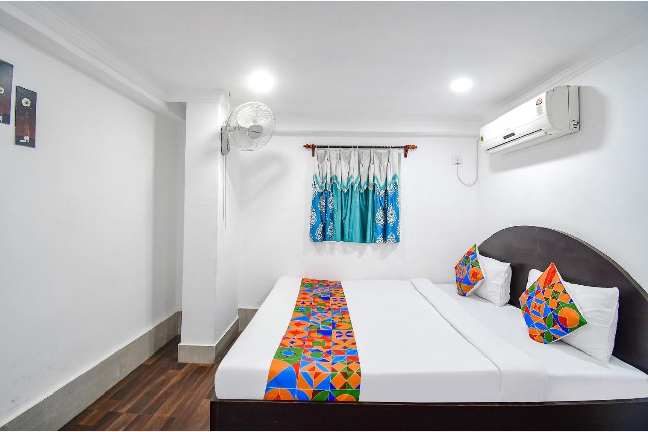 Fabexpress Royal Oak Otel Liluāh Dış mekan fotoğraf